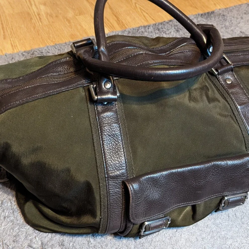 Banana Republic Weekender bag -Green